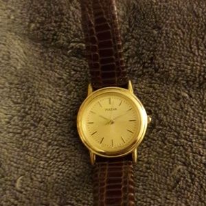 Womens Pulsar watch